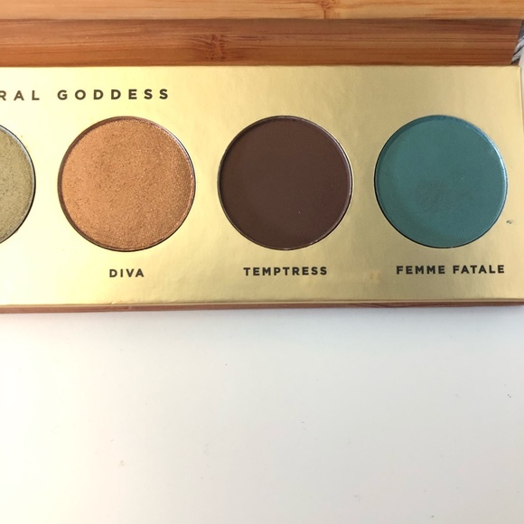 butter LONDON Natural Goddess palette - Picture 5 of 5